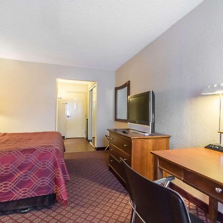 Econo Lodge Inn & Suites Joplin Eksteriør billede