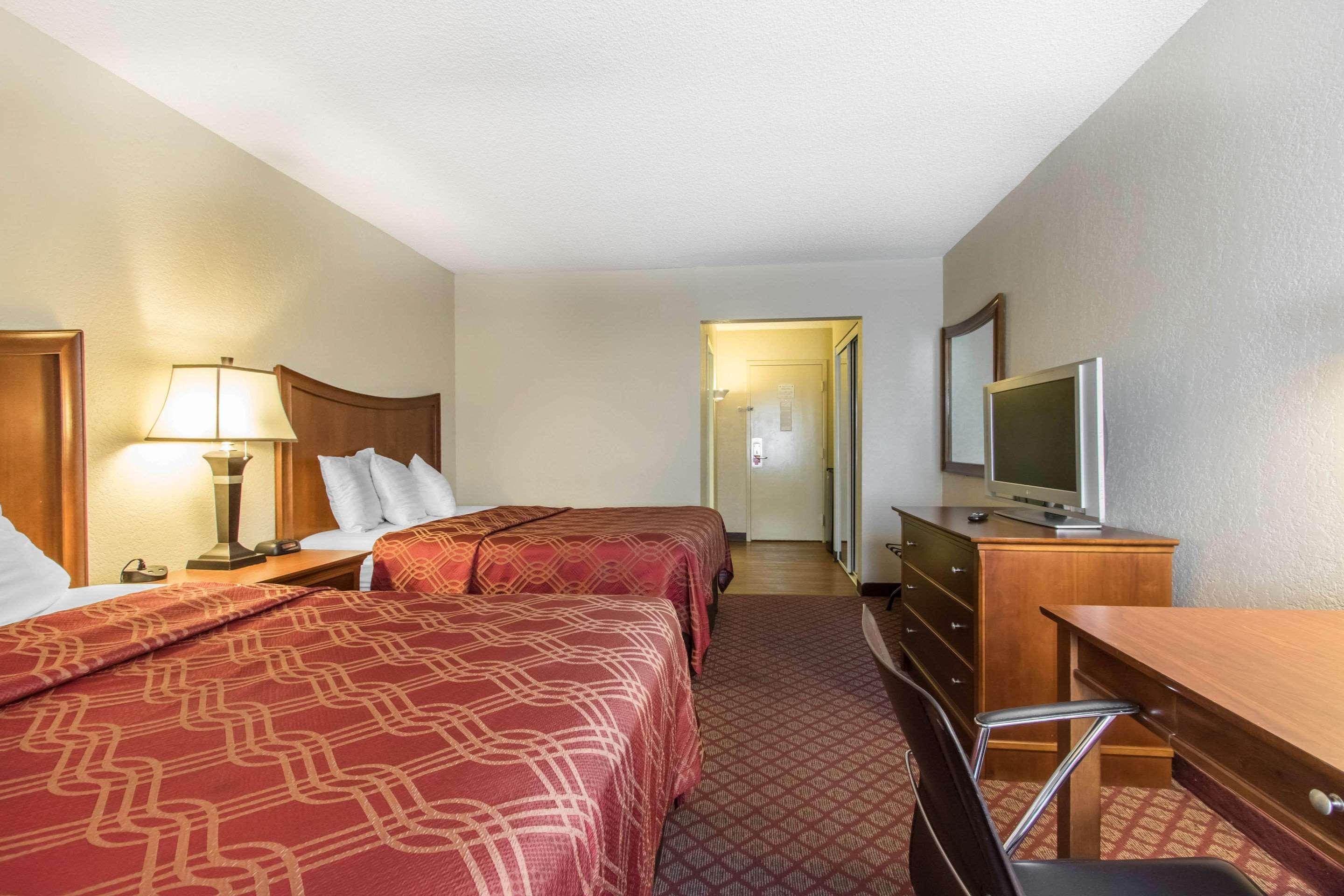 Econo Lodge Inn & Suites Joplin Eksteriør billede